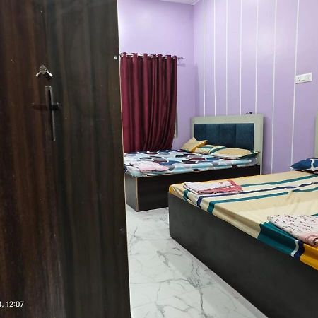 Shree Ayodhya Dham Guest House 300 Meter From Sri Ram Temple Free Pick Up , Drop , Breakfast & Wifi 외부 사진